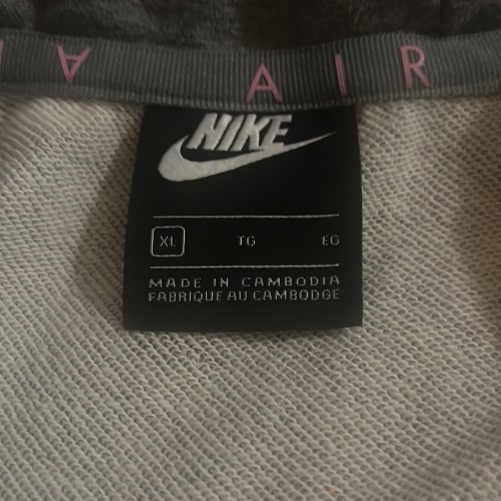 Nike jacket - Picture 2 of 3